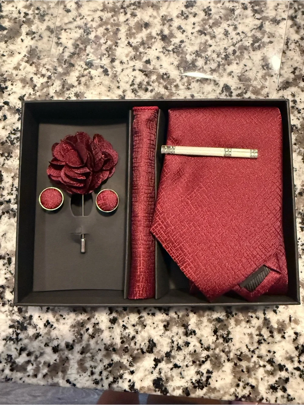 jemygins burgundy tie